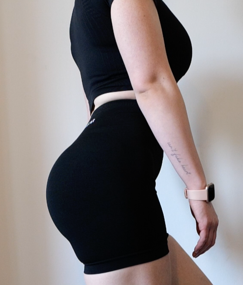 Black Seamless Shorts